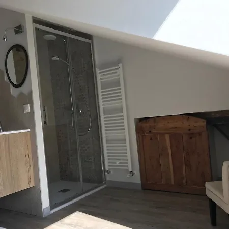 Будинок відпочинку Maison Loiseau - Maison Calme Au Centre De *