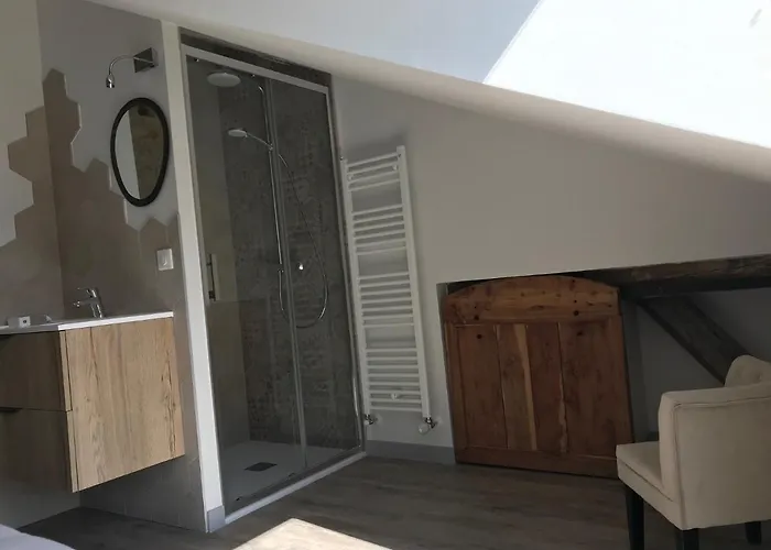 Будинок відпочинку Maison Loiseau - Maison Calme Au Centre De *