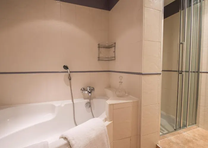 Maison Loiseau - Maison Calme Au Centre De * Бон